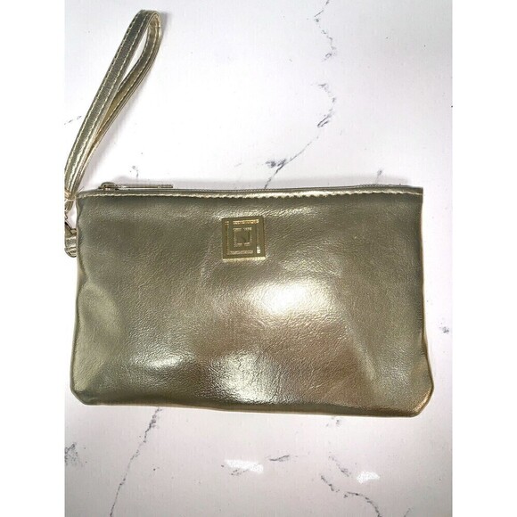 𝅺LIZ Claiborne Charging Wristlet Gold New With‎ Tags - Picture 1 of 9